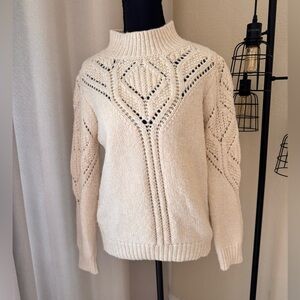 Saks Fifth Avenue Cream Chunky Cable Knit Sweater Medium Mock Neck Cozy Pullover